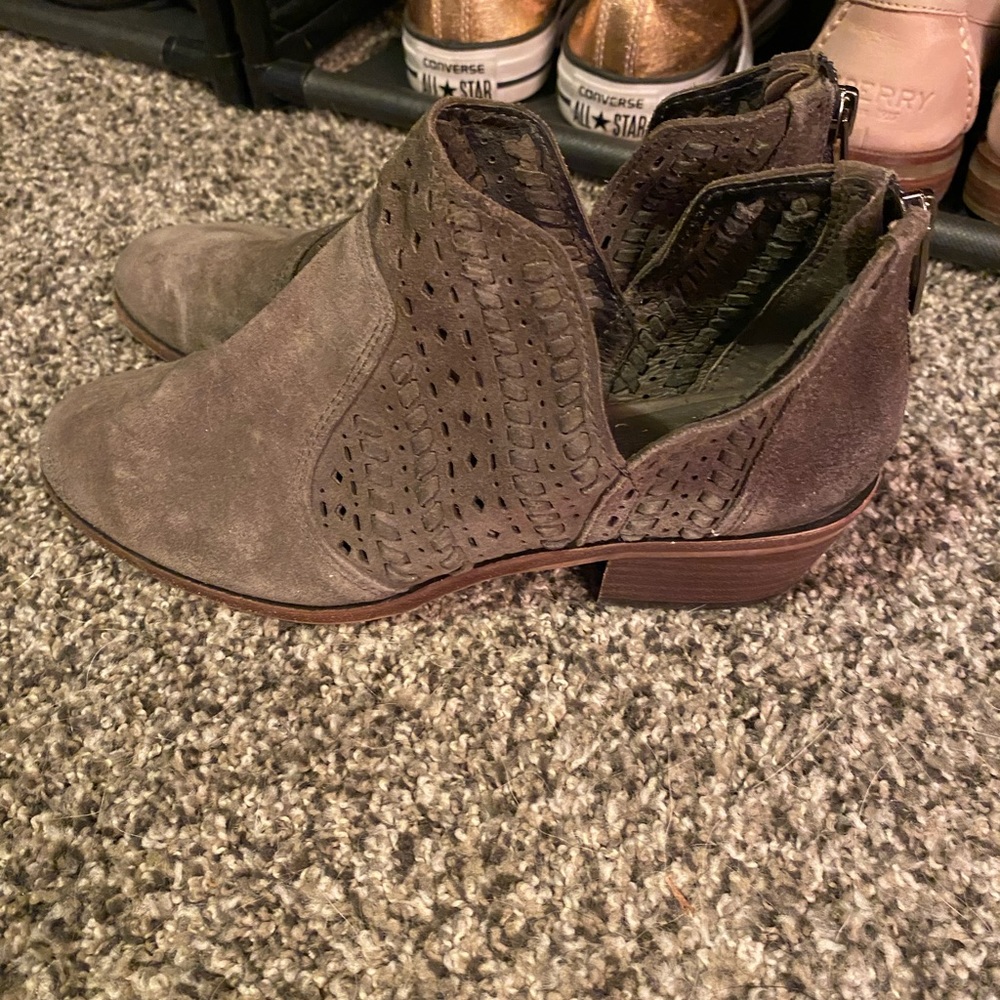 Vince Camuto grey booties size 6.5